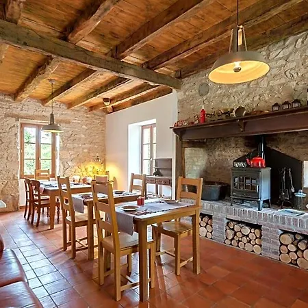 Et Table D'hotes La Panacee 3* Cuzance