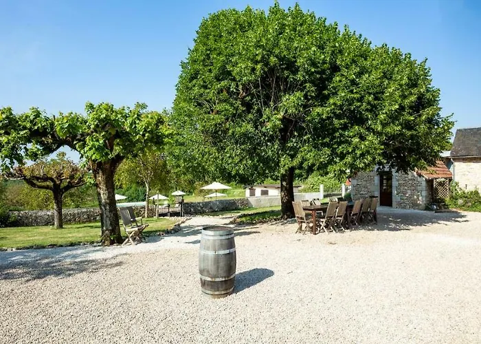 Bed & Breakfast Et Table D'hotes La Panacee 3*