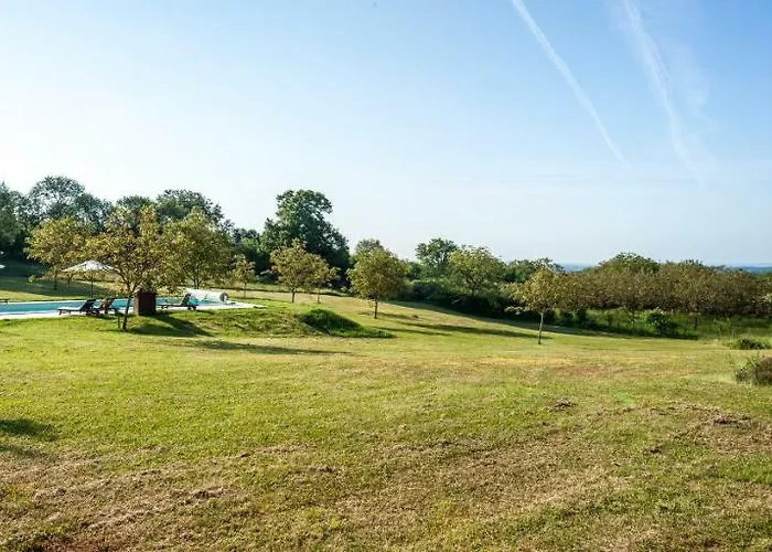 Bed & Breakfast Et Table D'hotes La Panacee